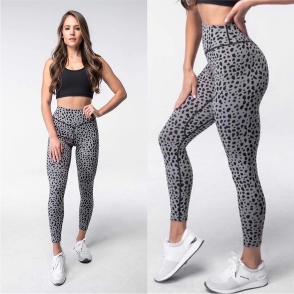 Balance Athletica | Midnight snow leopard Ascend leggings - Picture 1 of 10